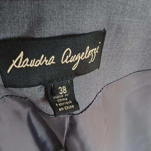 Gray Pantsuit - Picture 2 of 4